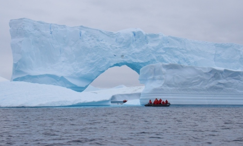 Booth zodica iceberg arch (1024x615)